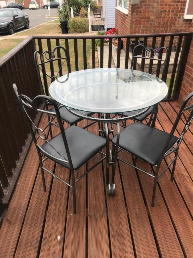 Leysdown-On-Sea Saddlebrook Holiday Park 3 Bedroom Brick Built Chalet Bungalow Luaran gambar