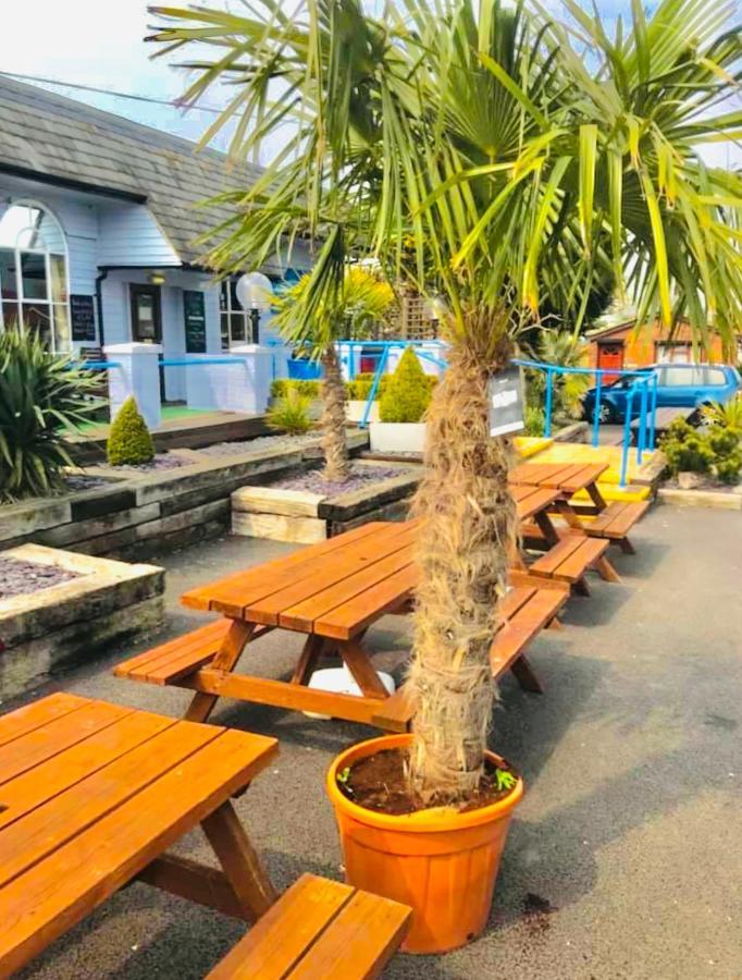 Leysdown-On-Sea Saddlebrook Holiday Park 3 Bedroom Brick Built Chalet Bungalow Luaran gambar